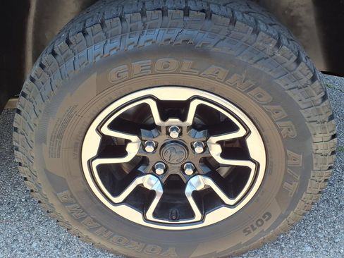 Used 2017 RAM 1500 Rebel w/ Luxury Group AWD/4WD image 9