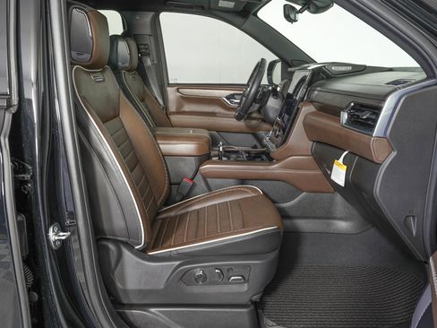 Used 2026 GMC Yukon XL Denali Ultimate image 10