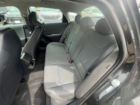 Used 2025 Kia K4 LXS image 25