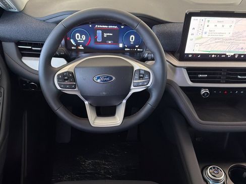 New 2026 Ford Explorer Active RWD image 15
