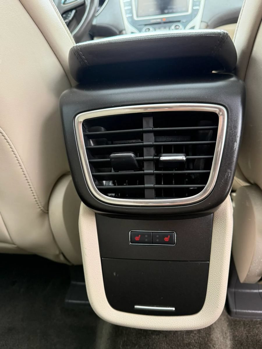 Used 2016 Lincoln MKX Reserve w/ Technology Package AWD/4WD image 21