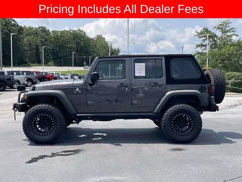 Used 2017 Jeep Wrangler Unlimited Rubicon AWD/4WD image 2