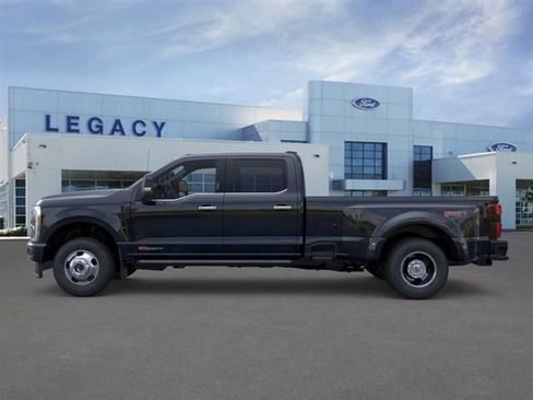 New 2026 Ford F350 Platinum AWD/4WD image 3