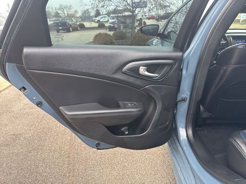 Used 2015 Chrysler 200 S w/ Comfort Group image 31