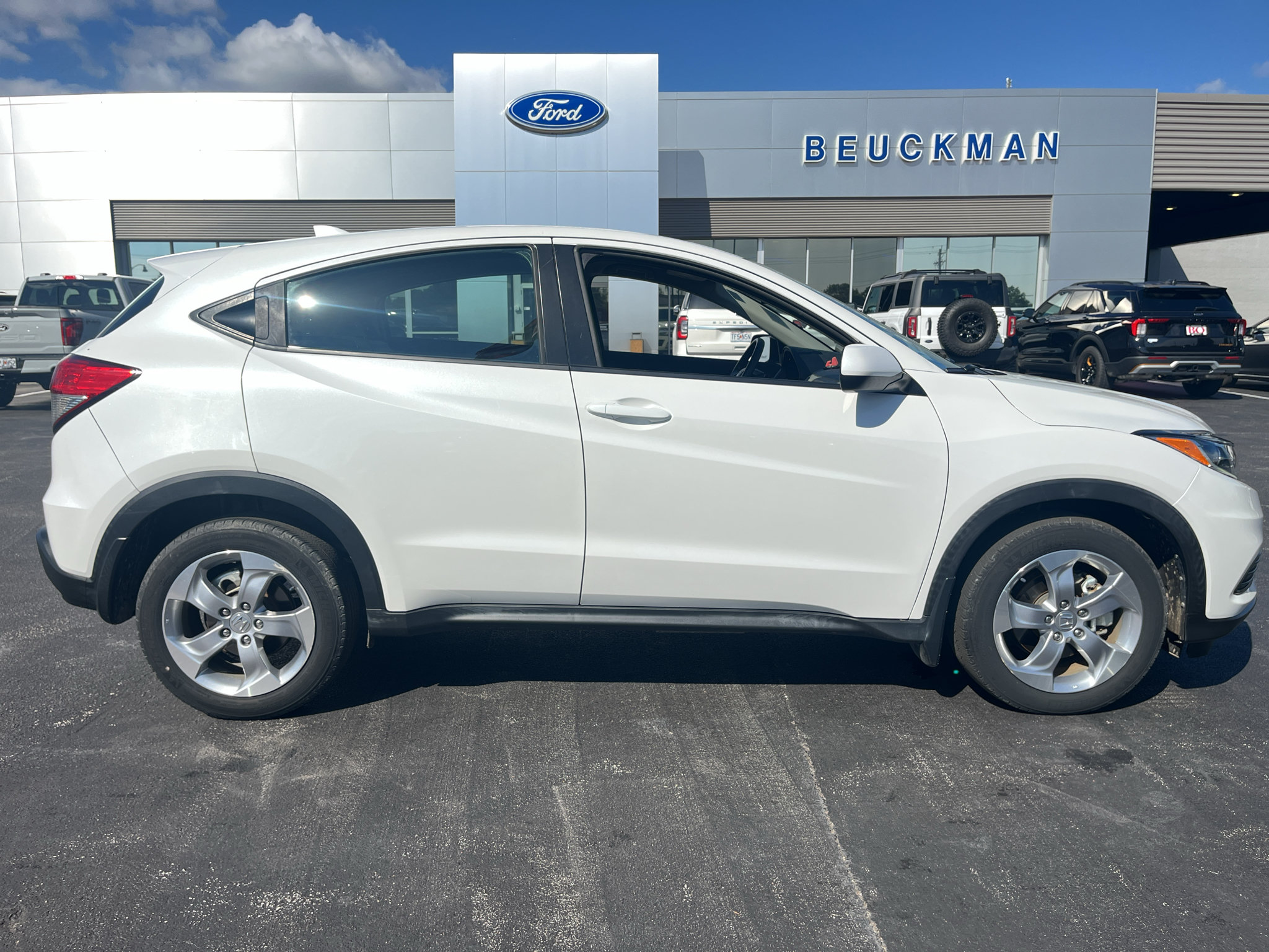 Used 2021 Honda HR-V LX image 10