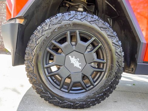 Used 2024 Tesla Cybertruck Cyberbeast image 44