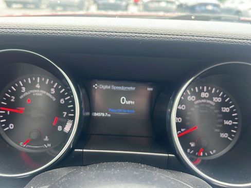 Used 2019 Ford Mustang GT w/ Equipment Group 301A RWD image 11