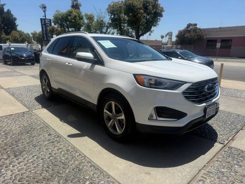 Used 2020 Ford Edge SEL w/ Convenience Package FWD image 3
