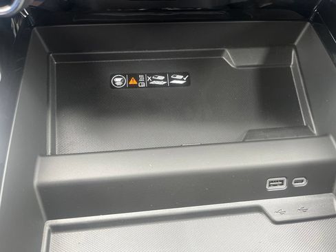 New 2026 Chevrolet Tahoe Z71 w/ Comfort Package AWD/4WD image 24