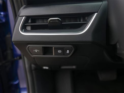 Used 2025 Kia K4 EX image 18