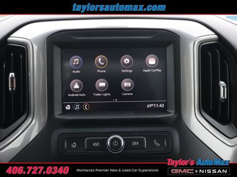 Used 2022 Chevrolet Silverado 2500 Custom w/ Custom Convenience Package AWD/4WD image 12