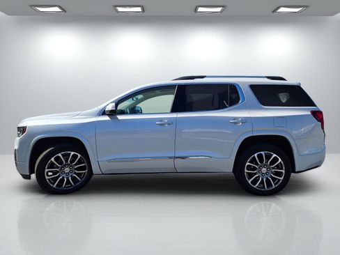 Certified 2023 GMC Acadia Denali w/ Denali Ultimate Package AWD/4WD image 7