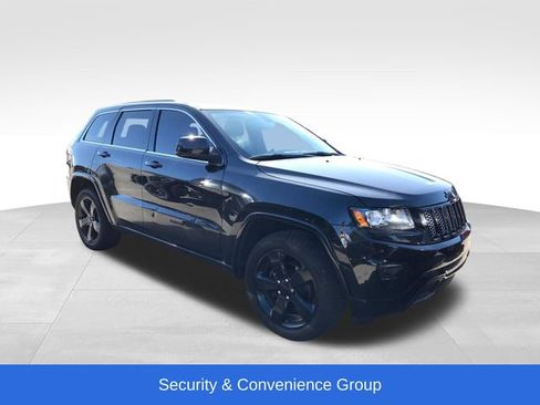 Used 2015 Jeep Grand Cherokee Altitude AWD/4WD image 3