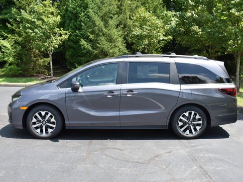 New 2026 Honda Odyssey EX-L image 4