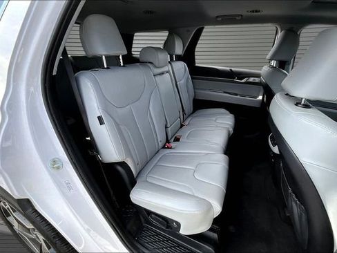 Used 2023 Hyundai Palisade SEL AWD/4WD image 25