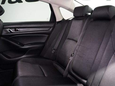 Used 2018 Honda Accord EX image 18