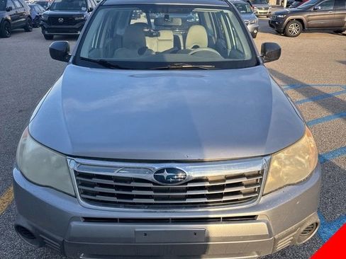 Used 2010 Subaru Forester 2.5X image 2