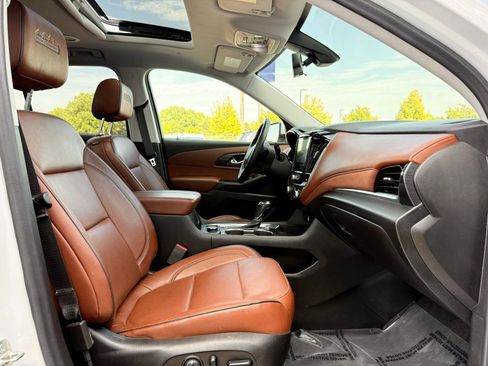 Used 2018 Chevrolet Traverse High Country AWD/4WD image 26