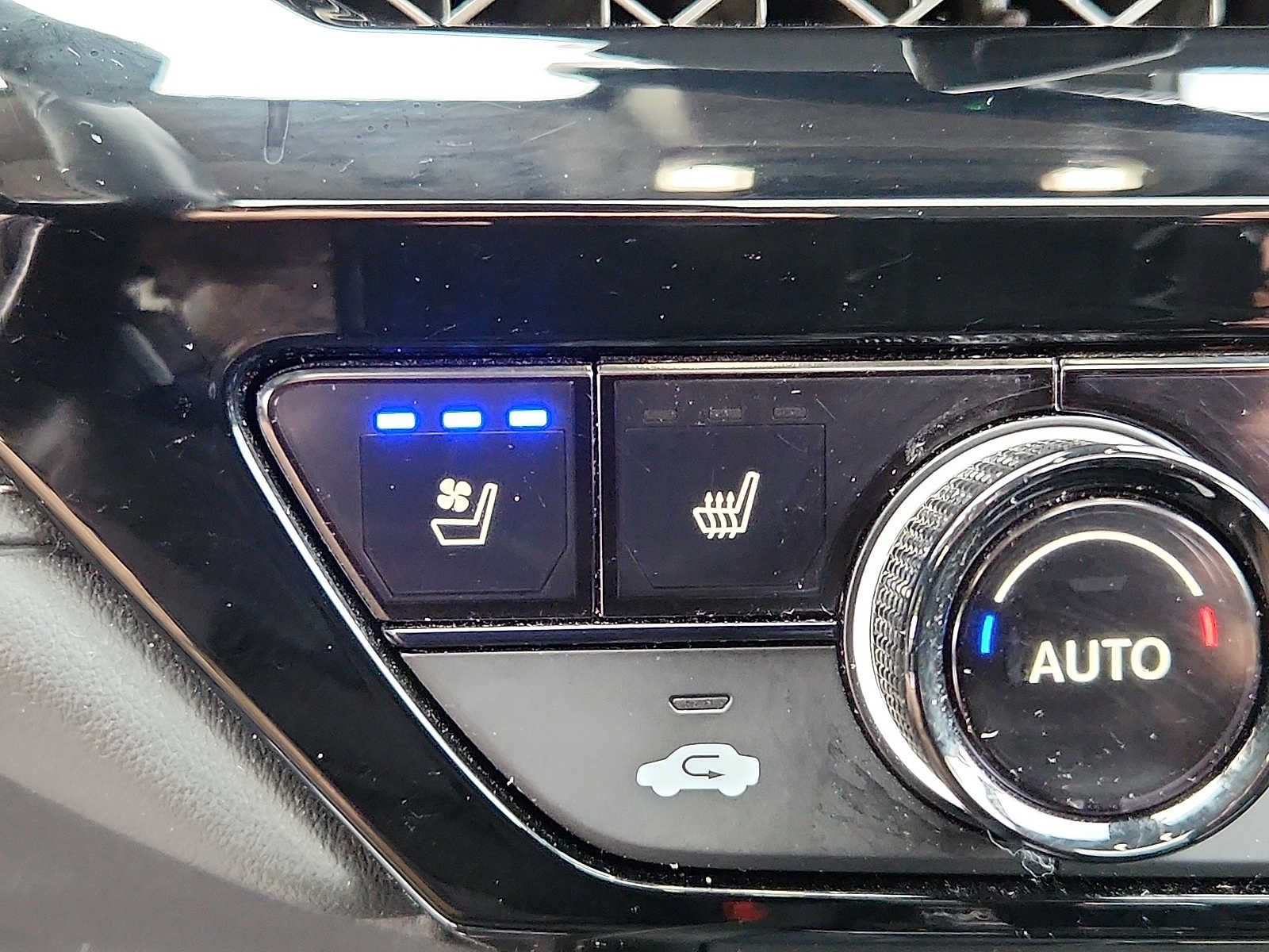 Certified 2024 Honda Accord Touring image 24