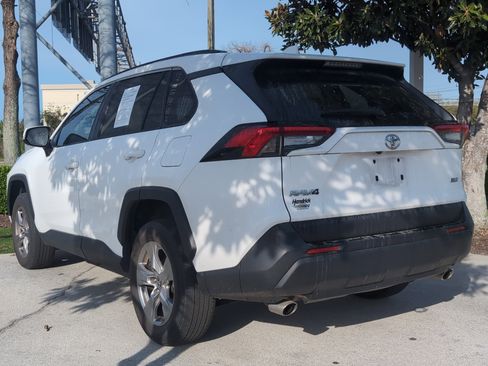 Used 2023 Toyota RAV4 XLE w/ Convenience Package image 8