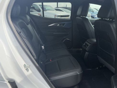 Used 2025 Chevrolet Equinox EV LT w/ Convenience Package image 25