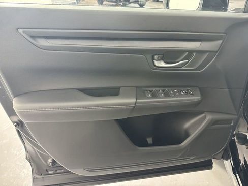 Used 2025 Honda CR-V LX image 21
