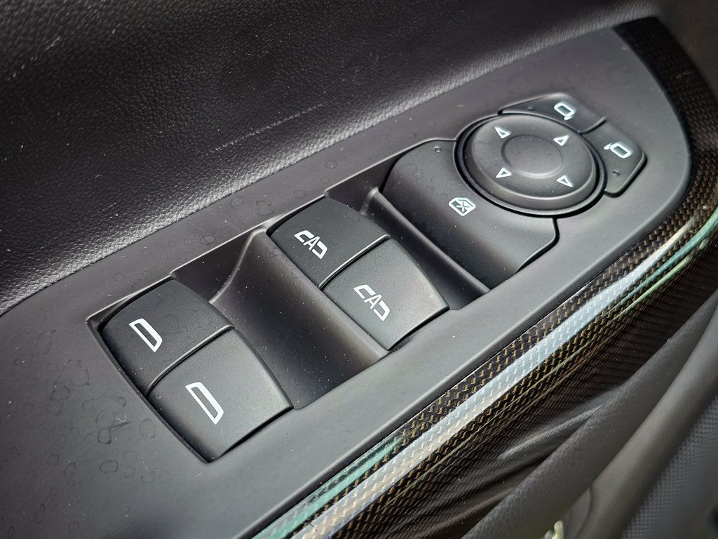 Used 2020 GMC Acadia AT4 w/ Driver Alert Package II AWD/4WD image 10