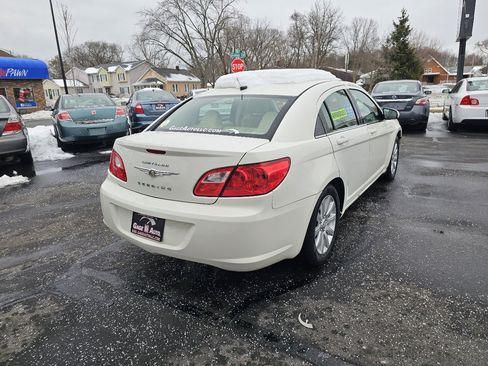 Used 2009 Chrysler Sebring Touring image 8