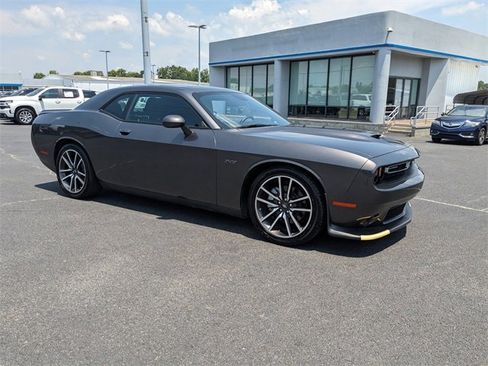 Used 2023 Dodge Challenger R/T image 29