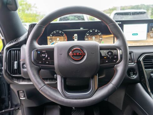 Used 2026 Nissan Armada PRO-4X AWD/4WD image 18