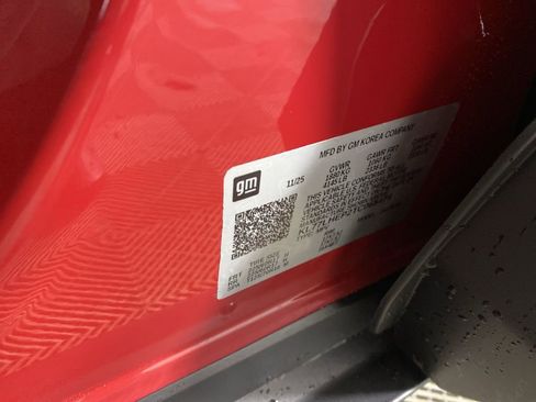 New 2026 Chevrolet Trax LT w/ Driver Confidence Package image 32