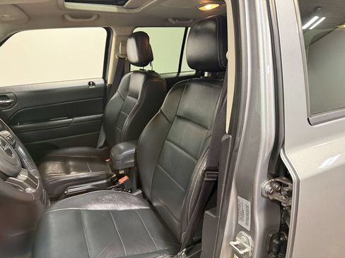 Used 2017 Jeep Patriot High Altitude AWD/4WD image 58