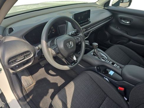 Used 2024 Honda HR-V LX image 11