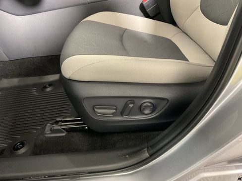 New 2025 Toyota RAV4 XLE image 21