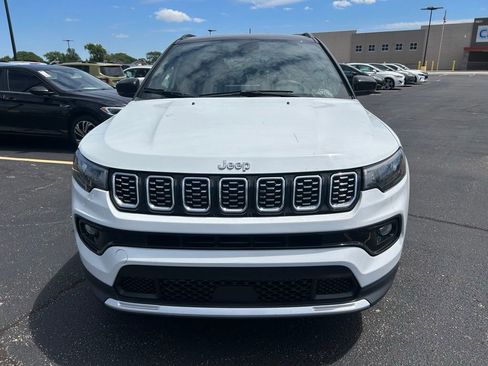 Used 2024 Jeep Compass Limited AWD/4WD image 4