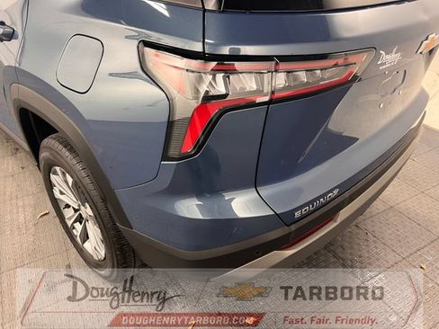 Used 2025 Chevrolet Equinox LT FWD image 13