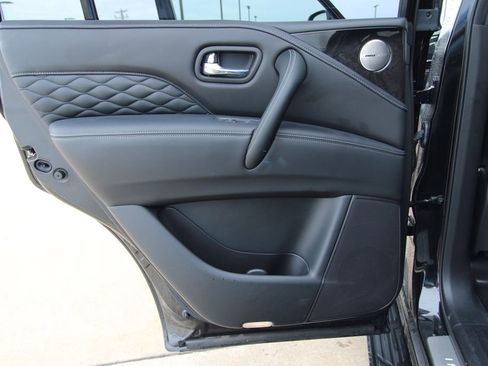 Used 2024 INFINITI QX80 Sensory AWD/4WD image 44