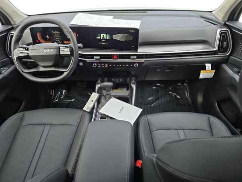 New 2026 Kia Sorento S image 9