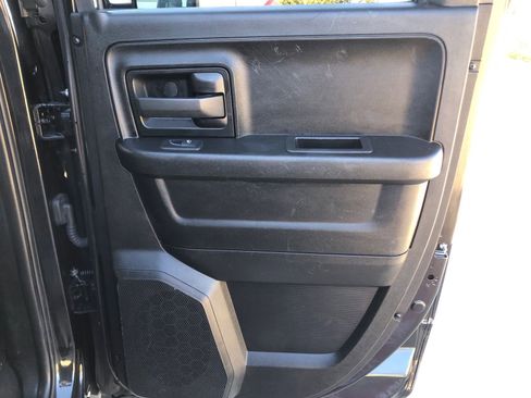 Used 2019 RAM 1500 Tradesman w/ Chrome Plus Package image 18