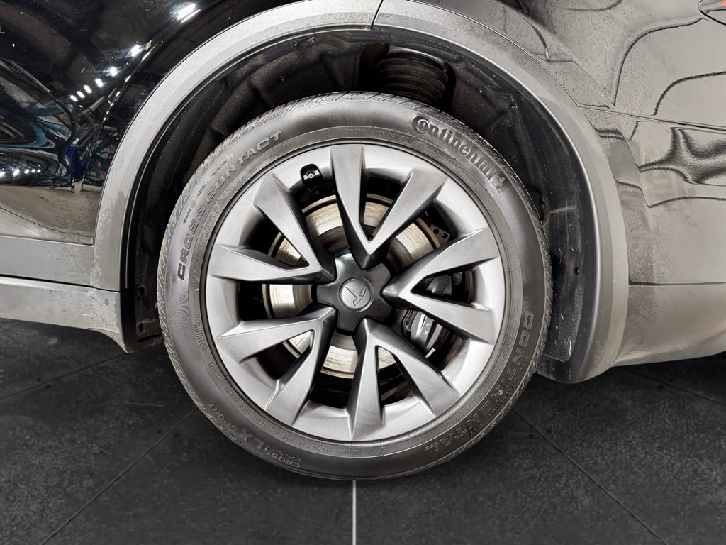 Used 2023 Tesla Model X AWD/4WD image 35
