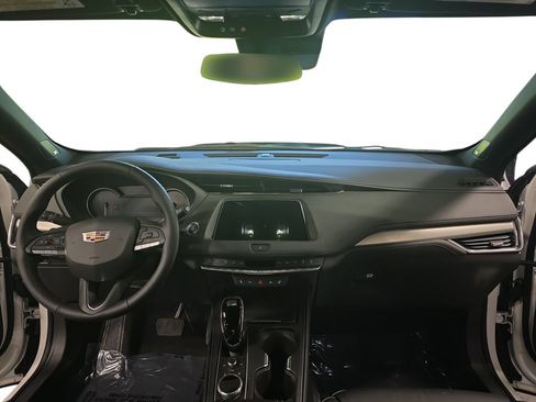 Used 2023 Cadillac XT4 Premium Luxury w/ Cold Weather Package AWD/4WD image 9