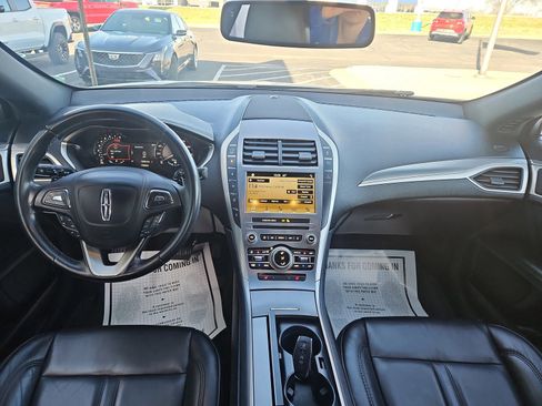 Used 2018 Lincoln MKZ Select image 6
