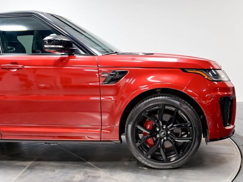 Used 2022 Land Rover Range Rover Sport SVR Carbon Edition AWD/4WD image 21