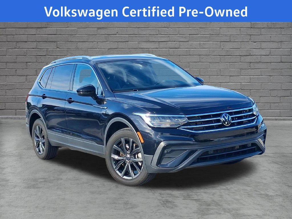 Used 2024 Volkswagen Tiguan SE FWD image 2