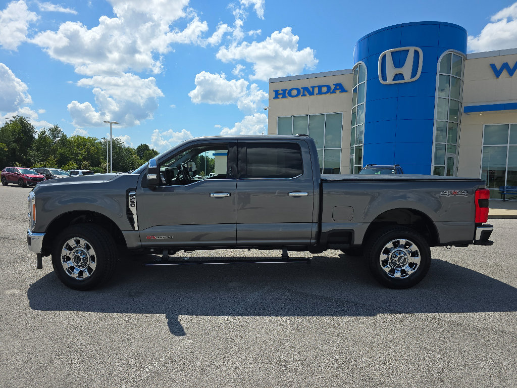 Used 2023 Ford F250 Lariat w/ Chrome Package AWD/4WD image 9