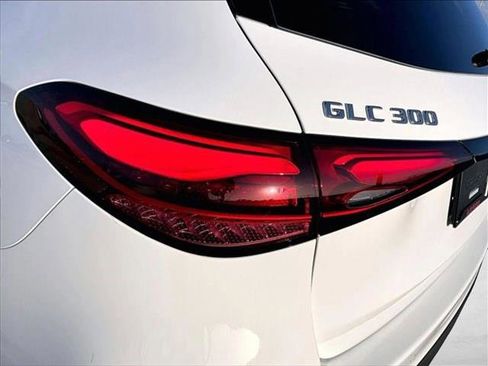 New 2026 Mercedes-Benz GLC 300 image 27