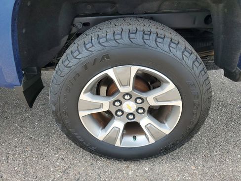 Used 2019 Chevrolet Colorado Z71 AWD/4WD image 30