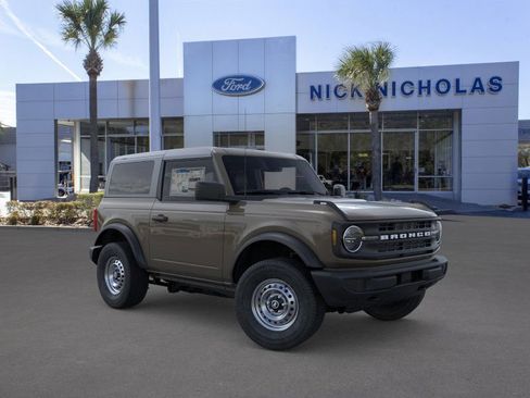 New 2025 Ford Bronco Base image 7