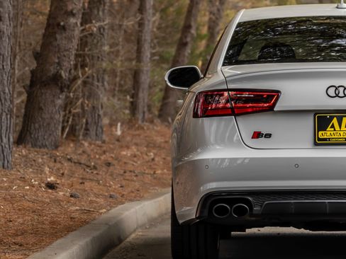 Used 2017 Audi S6 Prestige w/ S6 Sport Package image 35