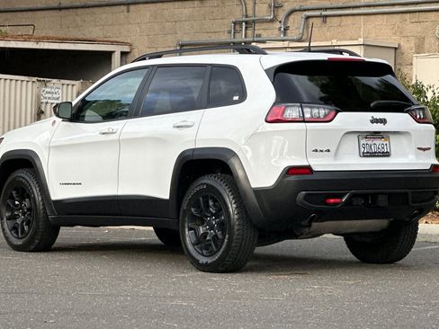 Used 2022 Jeep Cherokee Trailhawk w/ Premium Leather Package image 5